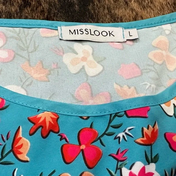 Size Large MISSLOOK blue blouse with red, white, and orange floral design - Picture 3 of 7